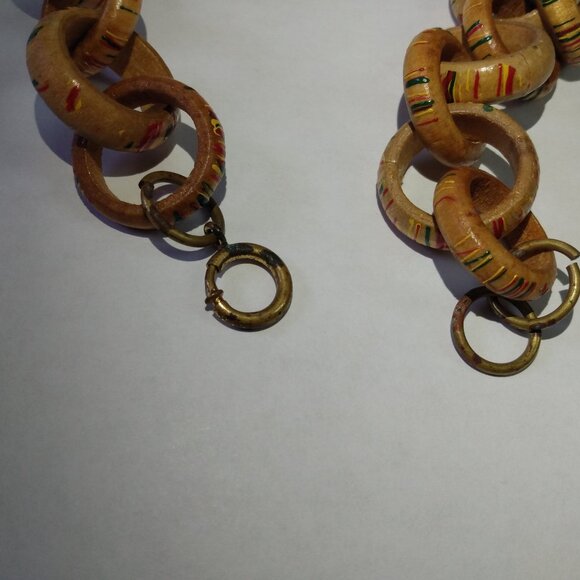 Vintage Wooden Link Ring Necklace Tropical Hand Painted Jewelry Antique Clasp - Picture 13 of 16